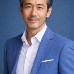 清潔感のある40〜50代日本人男性のポートレート（婚活を意識した落ち着いた印象）