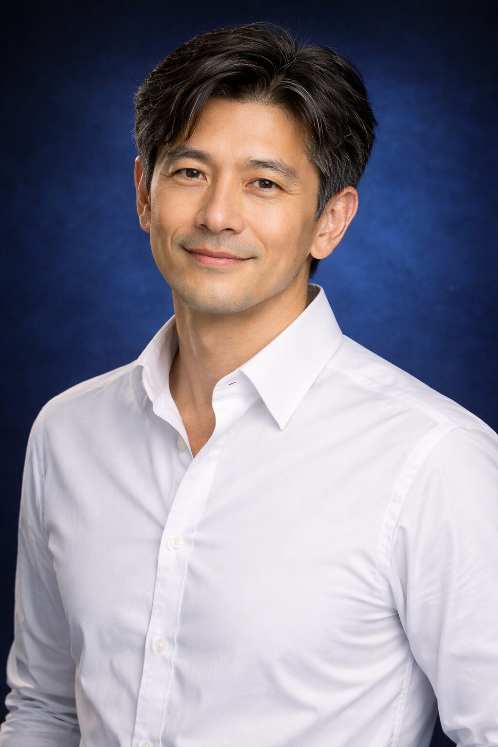 清潔感のある40代〜50代日本人男性のポートレート（婚活イメージ）